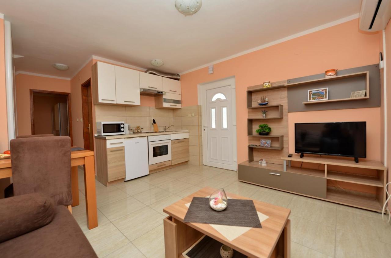 Apartment Kokic Pridraga Buitenkant foto
