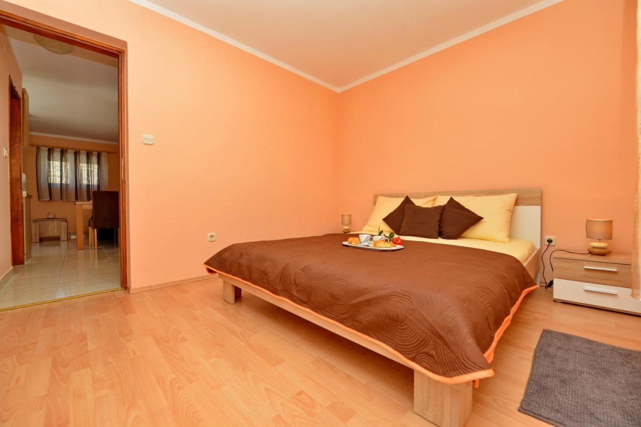 Apartment Kokic Pridraga Buitenkant foto
